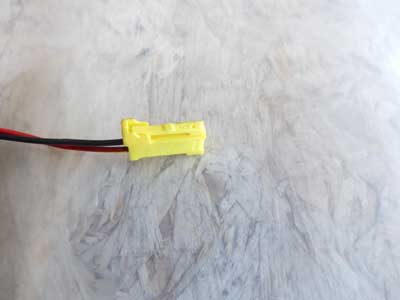 Mercedes Yellow Connector 2 Pin 2 Wire 04054570283